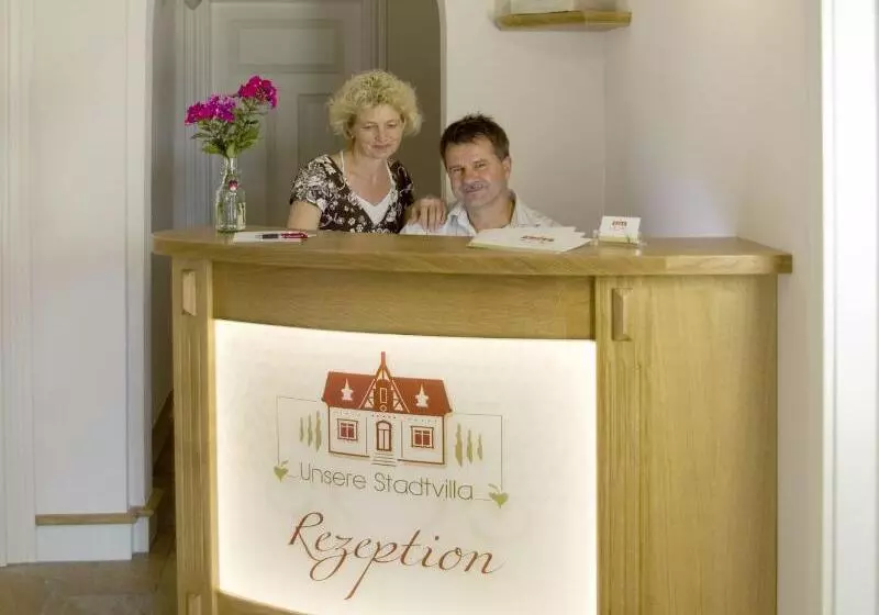 Hotelli Gästehaus Unsere Stadtvilla