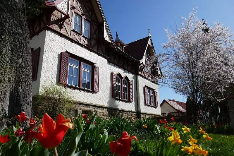 Hotelli Gästehaus Unsere Stadtvilla