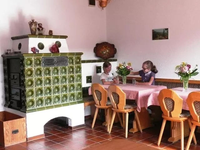 Hotelli Gasthof Zum Oberen Wirt