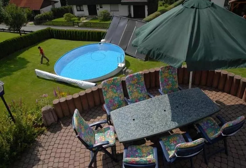 Hotelli Pension Haus Wanninger