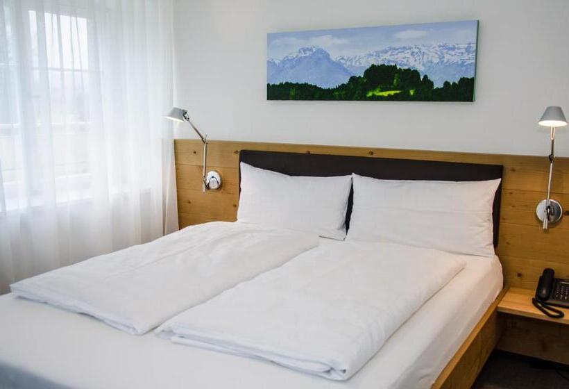 Отель Hofgut Farny