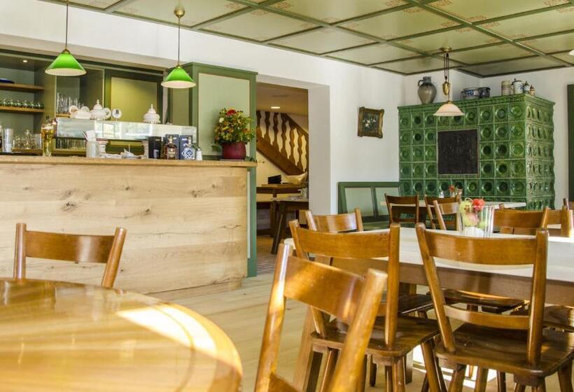 Отель Hofgut Farny