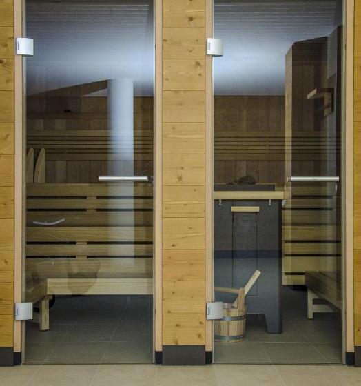 Отель Hofgut Farny