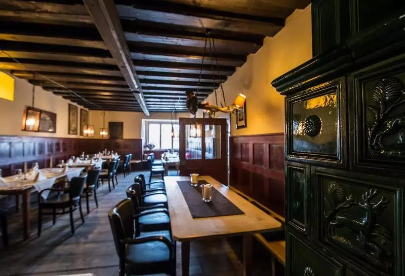 Hotelli Hoftaferne Neuburg