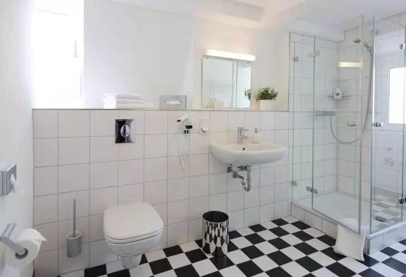 Hotelli Karolinger Hof