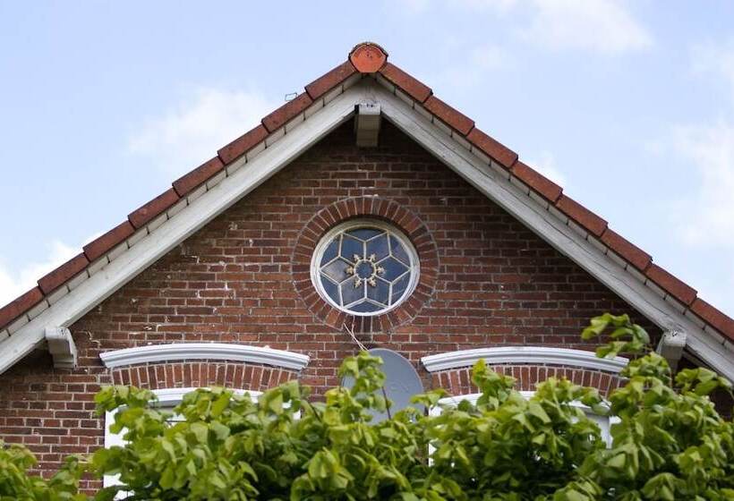 Отель Landhaus Lillesand