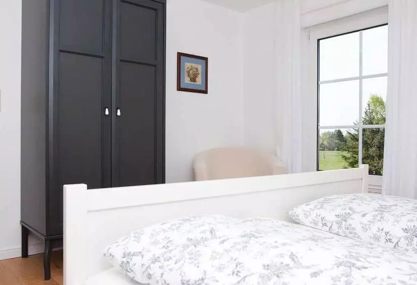 هتل Landhaus Lillesand