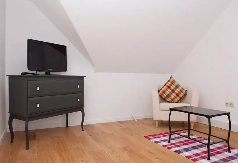 هتل Landhaus Lillesand