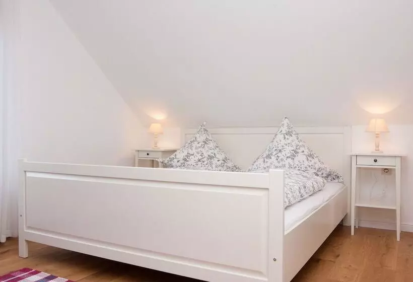 هتل Landhaus Lillesand