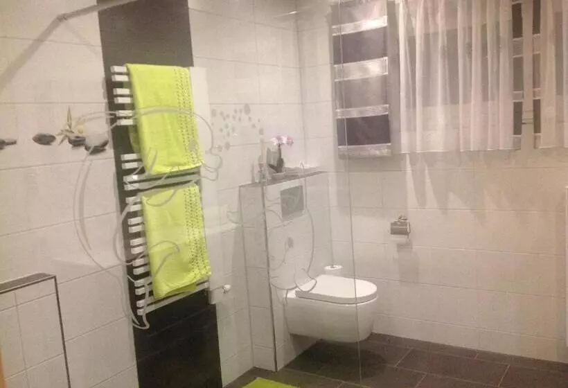 Hotelli Pension Haus Wanninger