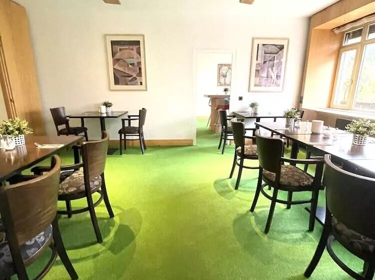 Rebgarten Hotel Schulgasse