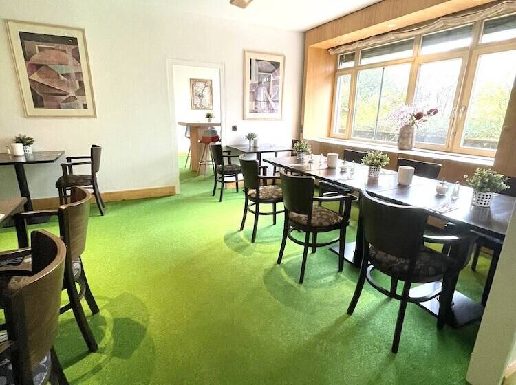 Rebgarten Hotel Schulgasse