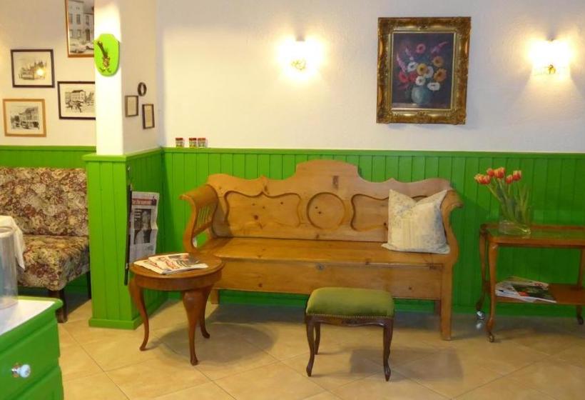 Romantisches Hotel Zur Traube Schwerin