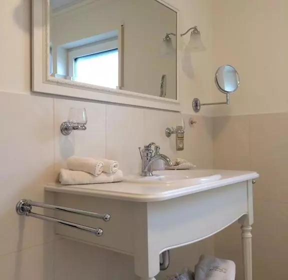 ホテル Sophia Spessarthäuser