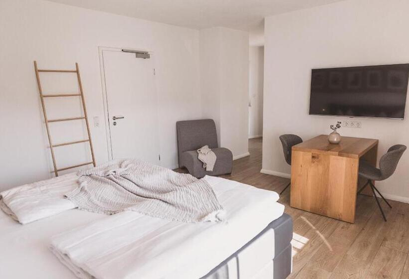 בית מלון כפרי Weingut Gehlen Cornelius