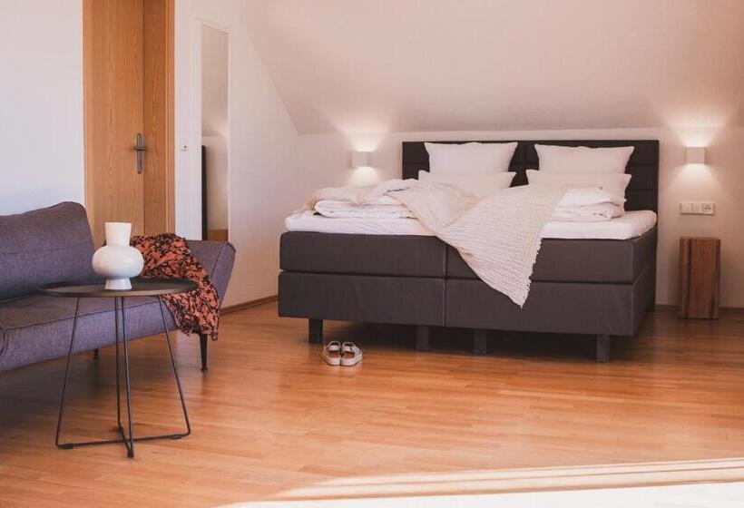 בית מלון כפרי Weingut Gehlen Cornelius