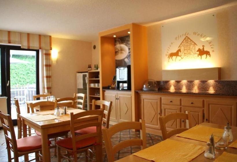 בית מלון כפרי Ferienpension Zum Hochscheid