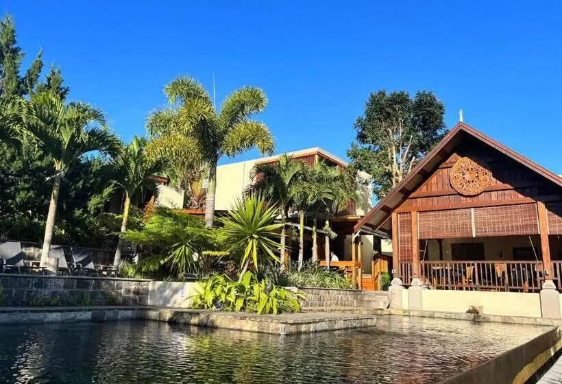 تختخواب و صبحانه Chamarel Mountain Chalets