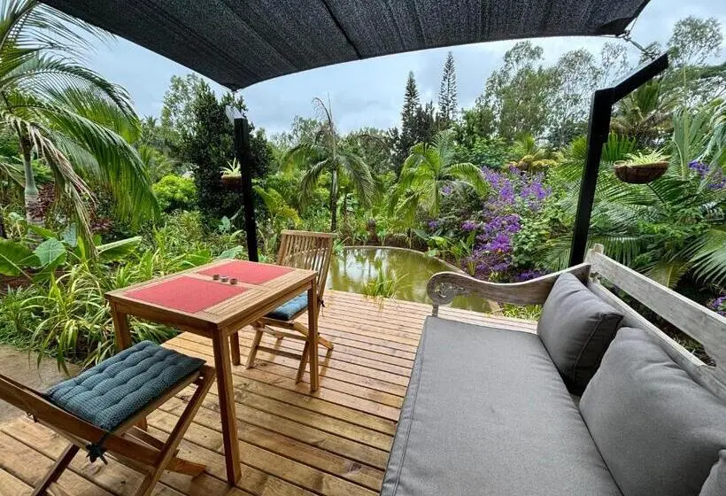 تختخواب و صبحانه Chamarel Mountain Chalets