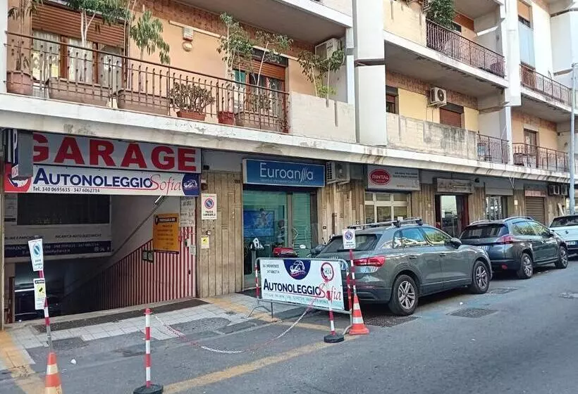 تختخواب و صبحانه Dolce Vita