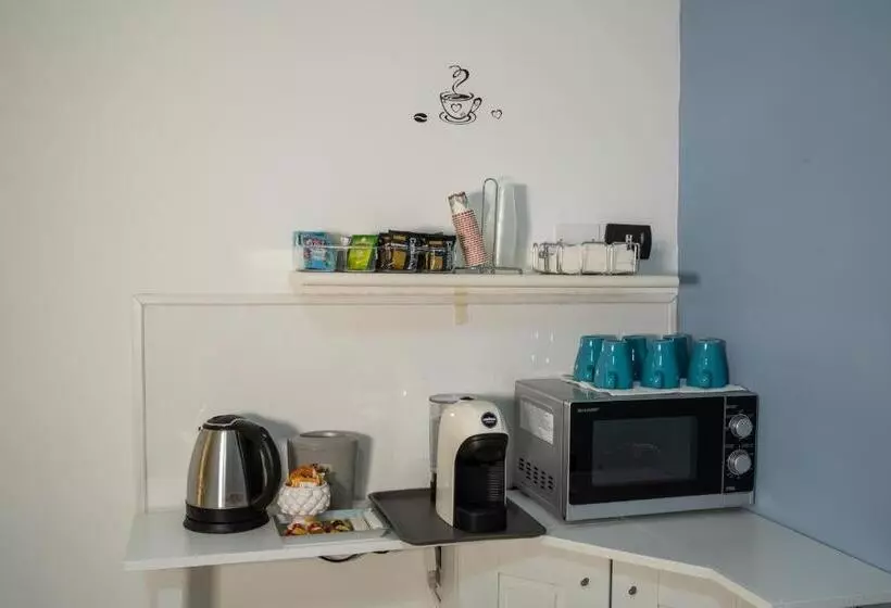 تختخواب و صبحانه Dolce Vita