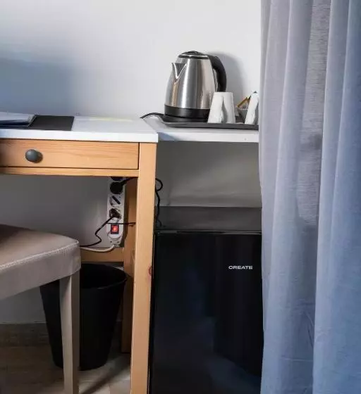 تختخواب و صبحانه Dolce Vita