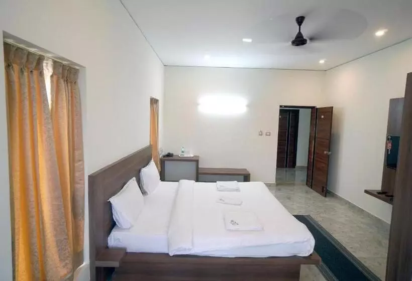 Hotelli Kcg Residency