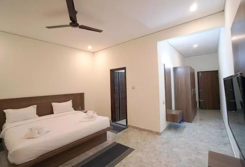 Hotelli Kcg Residency