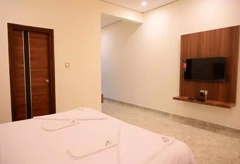 Hotelli Kcg Residency