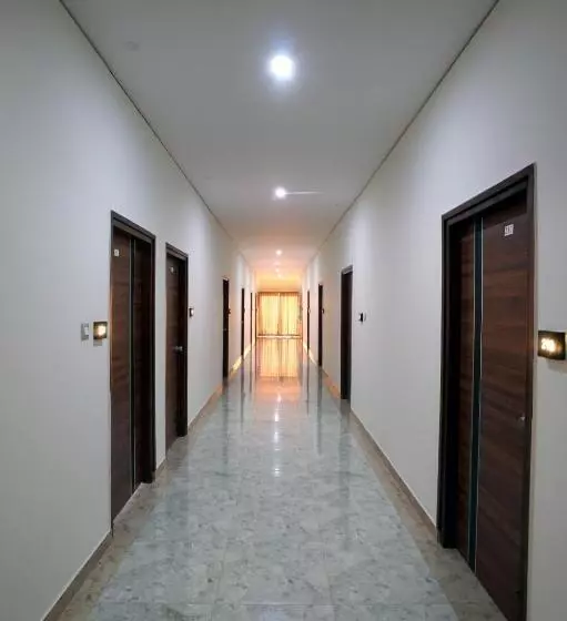 Hotelli Kcg Residency