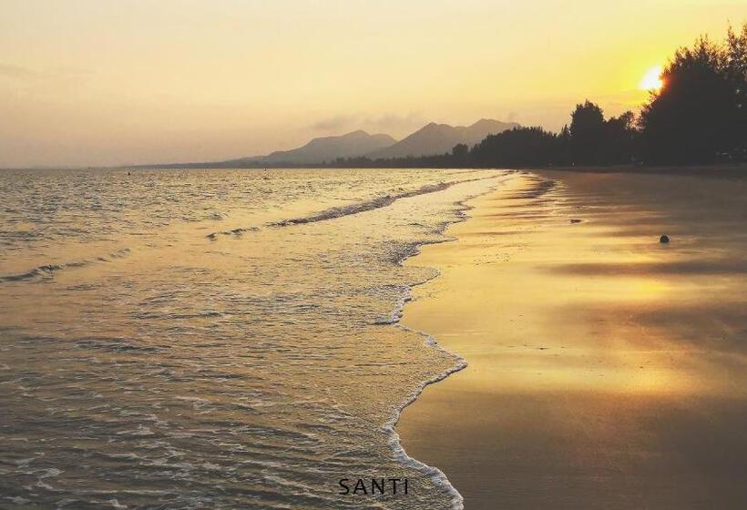 Resort Santi Beach Retreat