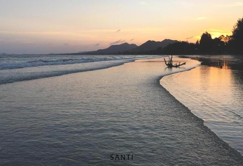 Resort Santi Beach Retreat