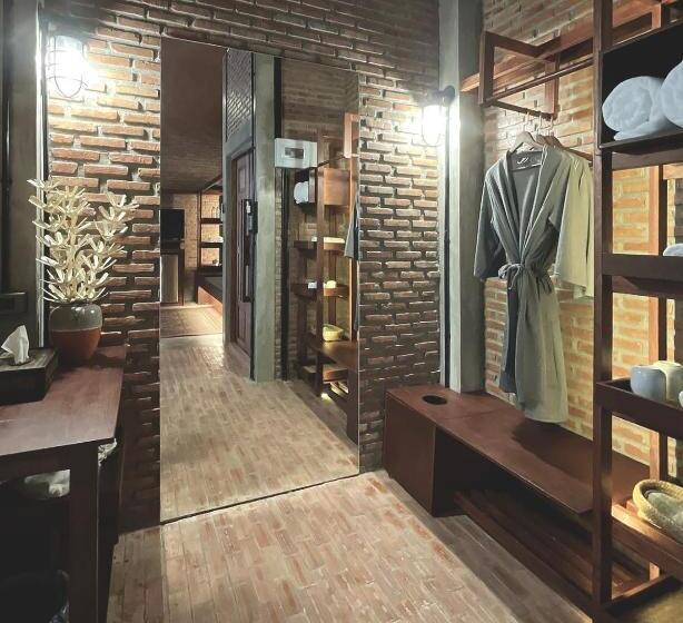 Resort Santi Beach Retreat