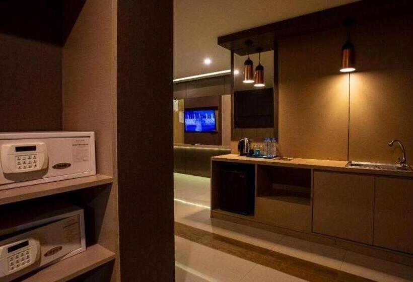 Отель Grande Classic Pattaya