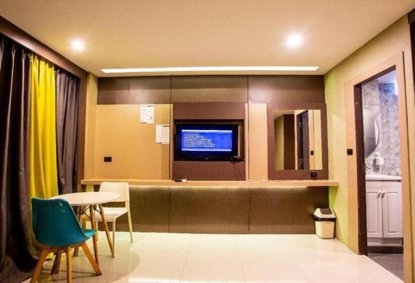 Отель Grande Classic Pattaya