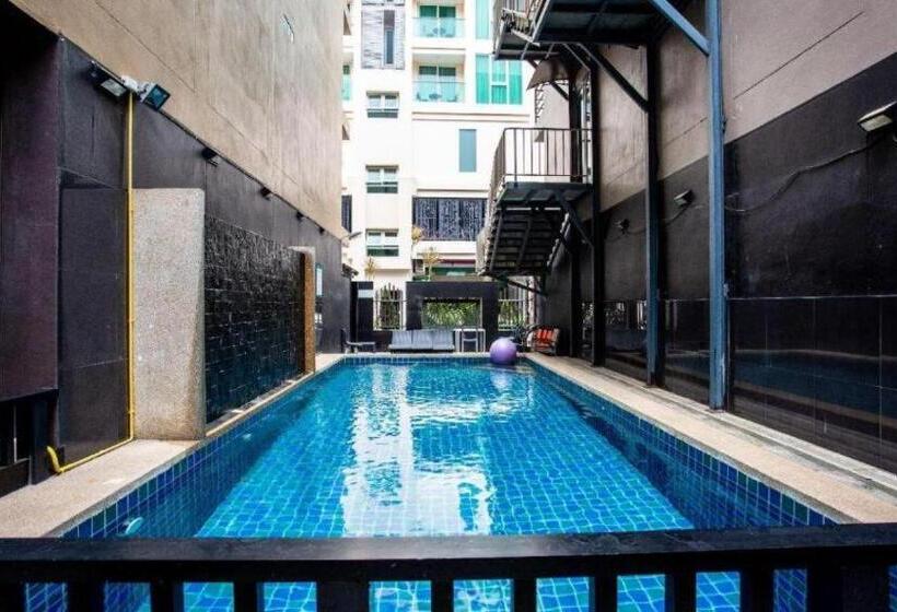 Отель Grande Classic Pattaya