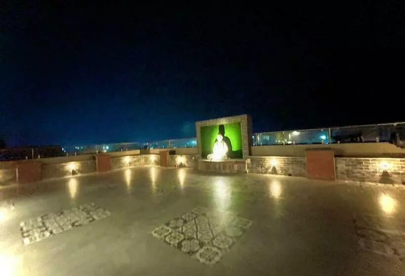 Kuber Palace ! Puri Near Sea Beach And Temple Fully Air Conditioned Hotel With Lift And Parking Faci