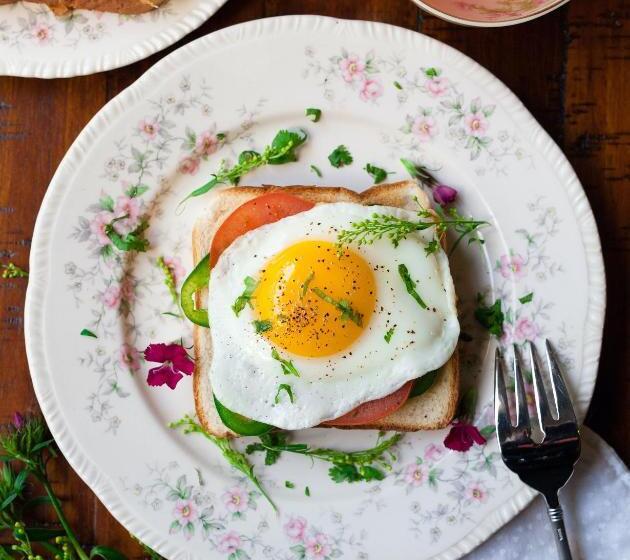 Kuber Palace ! Puri Near Sea Beach And Temple Fully Air Conditioned Hotel With Lift And Parking Faci