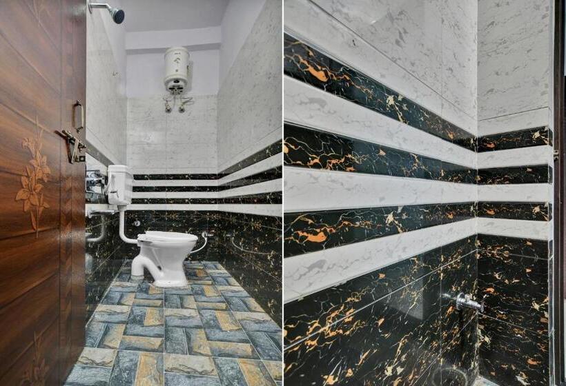 בית מלון כפרי Oyo Flagship 81292  Choice Inn