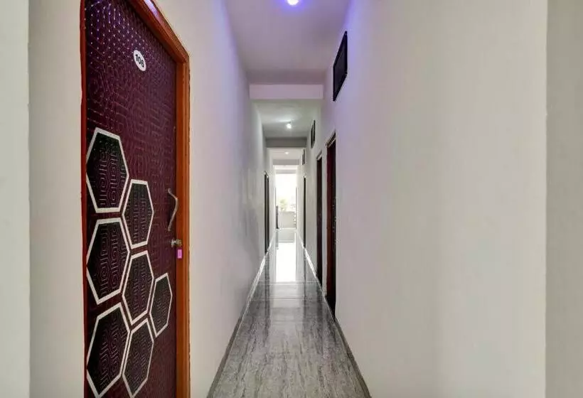 Hotelli Oyo Flagship 81292  Choice Inn