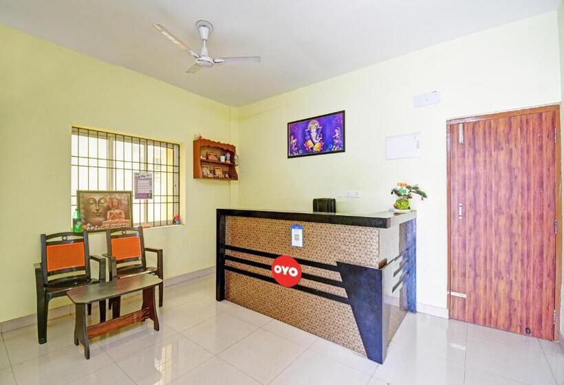 Hotel O Sr Residency