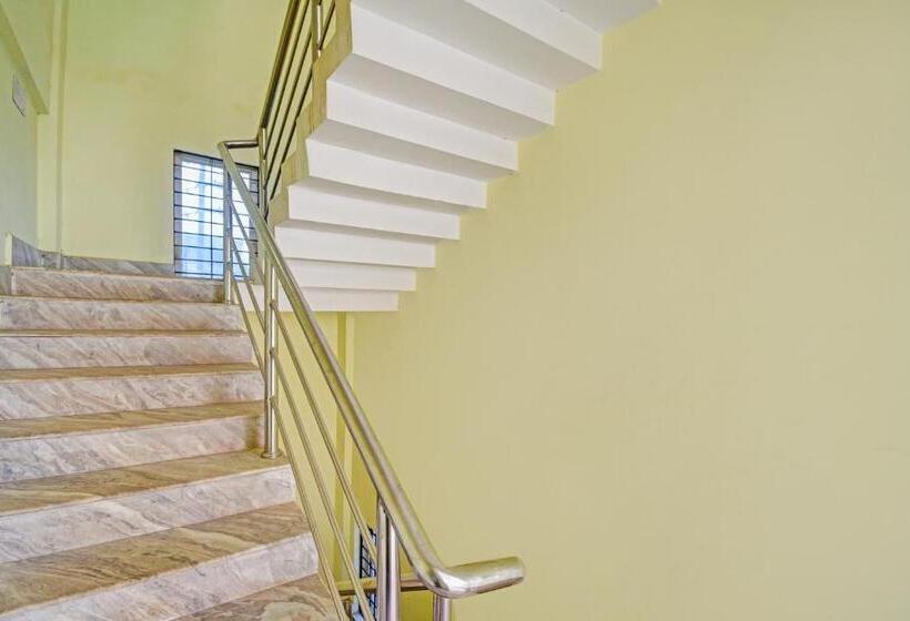 Hotel O Sr Residency