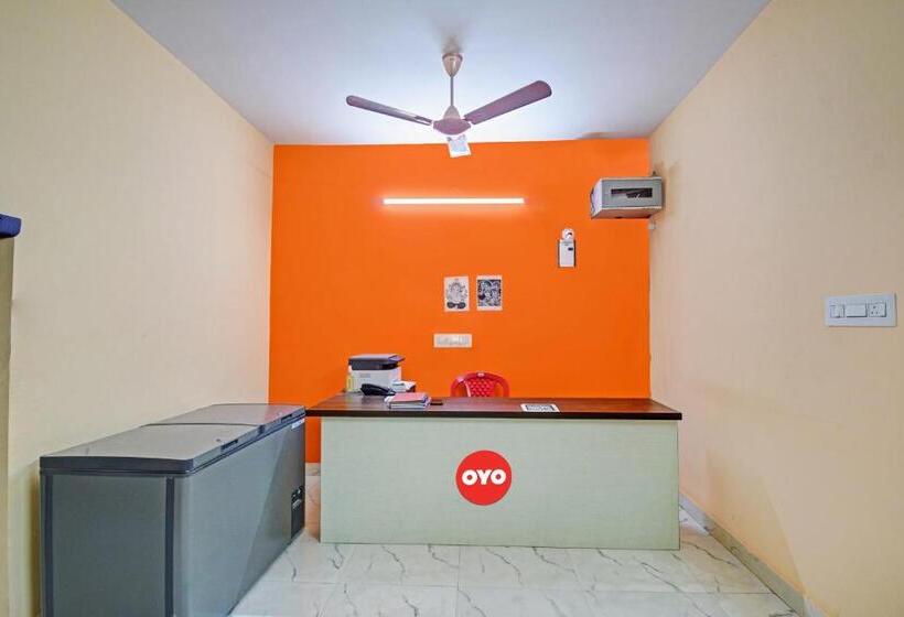 Hotel Oyo Flagship 81323  Barasat