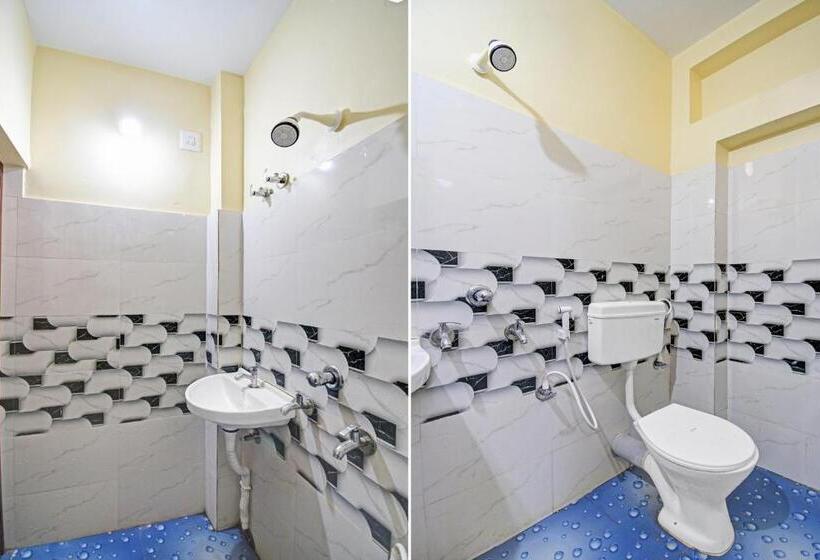 Hotel Oyo Flagship 81323  Barasat