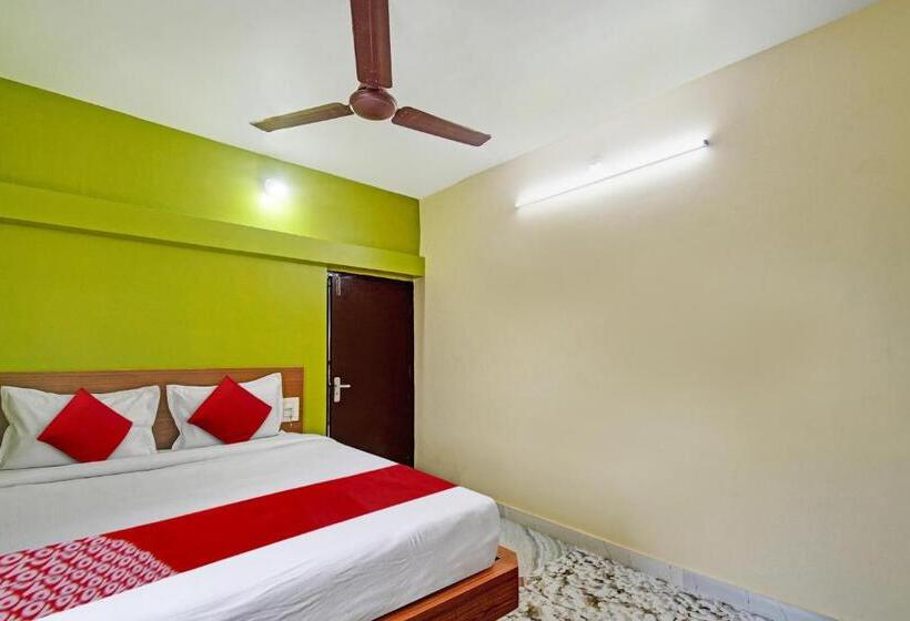 Hotel Oyo Flagship 81323  Barasat
