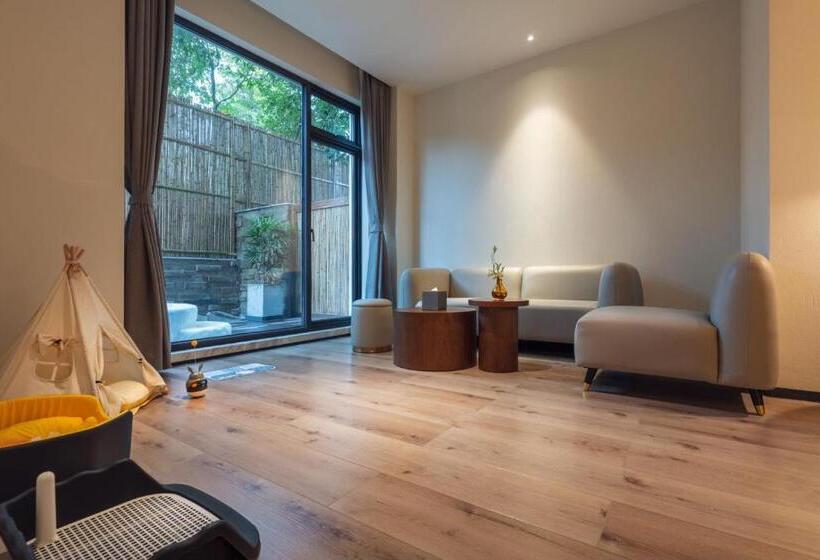 Отель Urcove By Hyatt Qingcheng Mountain Hot Spring