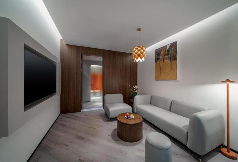 Отель Urcove By Hyatt Qingcheng Mountain Hot Spring