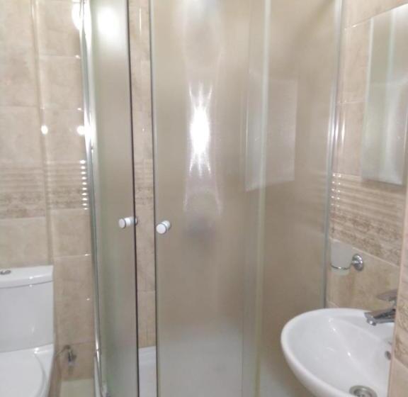 پانسیون Astra