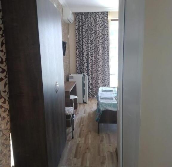 پانسیون Astra