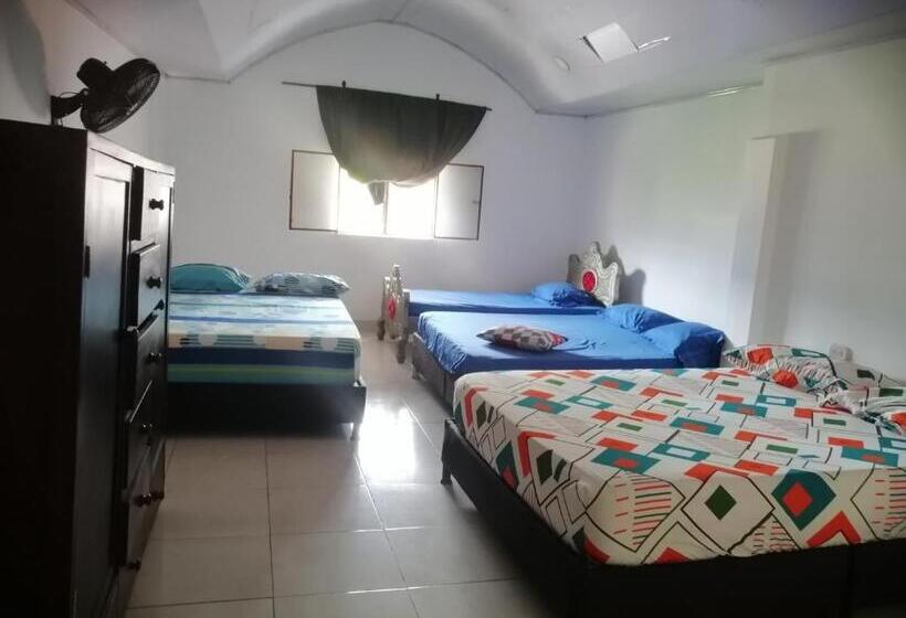 پانسیون Casa De Relajación Lowcost